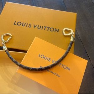 Louis Vuitton heart bracelet. Worn only once! Like new.
